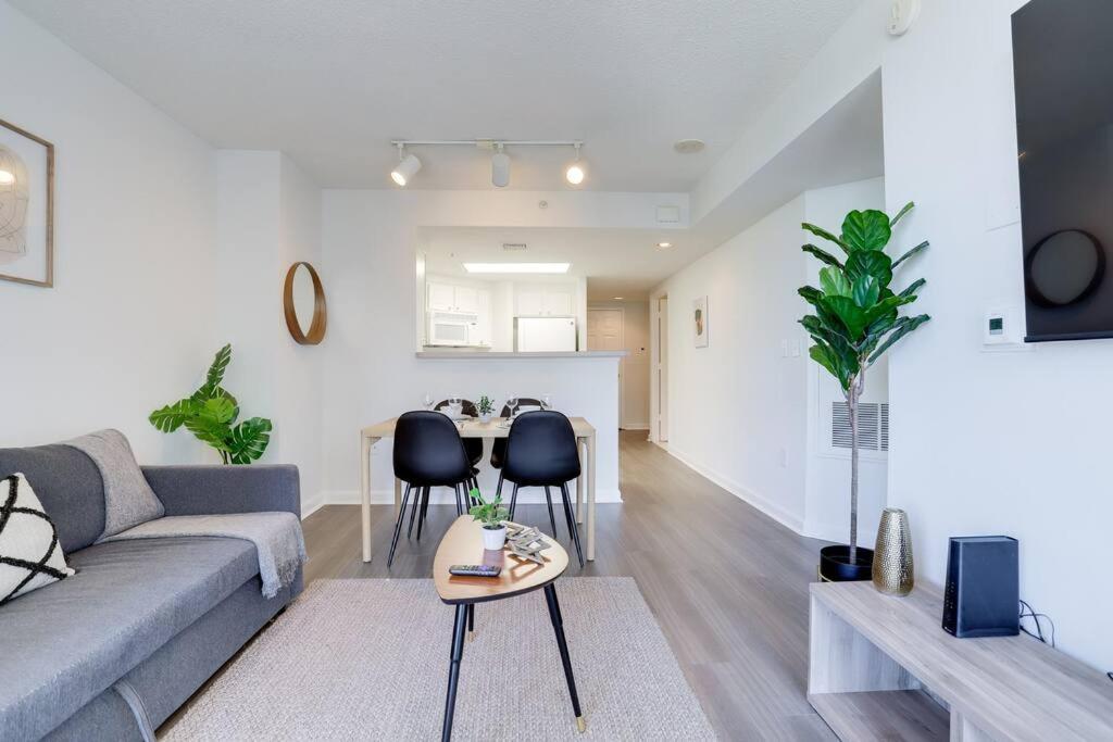 Bright Apartment Walk To Ballston Metro Arlington Buitenkant foto