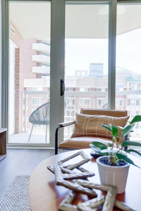 Bright Apartment Walk To Ballston Metro Arlington Buitenkant foto