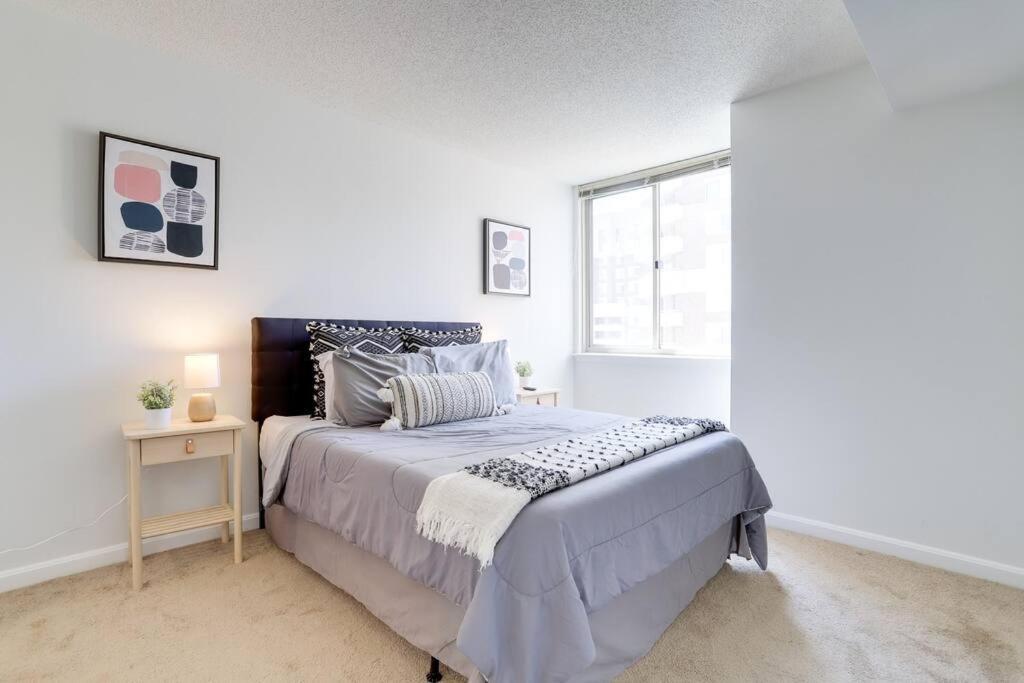 Bright Apartment Walk To Ballston Metro Arlington Buitenkant foto