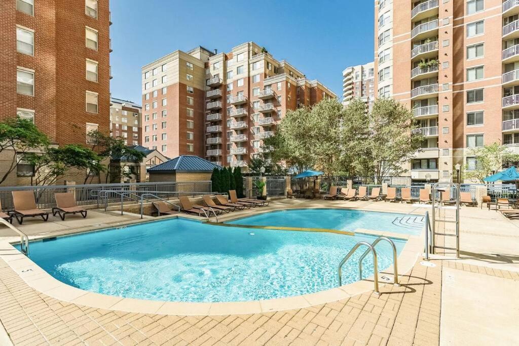 Bright Apartment Walk To Ballston Metro Arlington Buitenkant foto